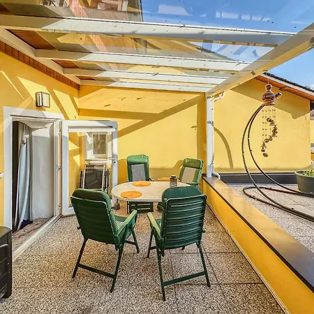 Platzfaerberhaus Apartment *